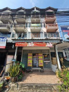 ขายอาคารพาณิชย์ 4 ชั้นครึ่ง สวนสยาม ซ.6 บางกะปิ กรุงเทพ