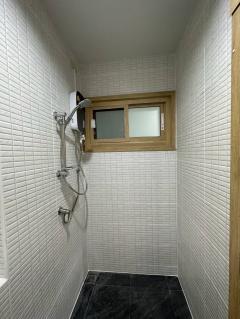 ขายทาวน์เฮ้าส์ หมู่บ้านทอรุ้ง บ้านหลังมุม รีโนเวทใหม่ทั้งหลัง (N.1627)-202503241527041742804824789.jpg