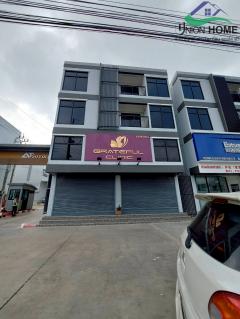 ให้เช่าอาคารพาณิชย์ 3.5 ชั้น 2 คูหา ติดถนนกิ่งแก้ว พร้อม Built in เข้าอยู่ได้ทันที (N.1637)