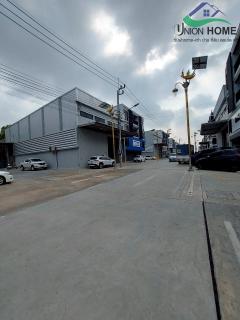 ให้เช่าอาคารพาณิชย์ 3.5 ชั้น 2 คูหา ติดถนนกิ่งแก้ว พร้อม Built in เข้าอยู่ได้ทันที (N.1637)-202503280847311743126451282.jpg