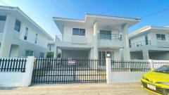 ให้เช่าบ้านเดี่ยว ให้เช่าบ้านเดี่ยว ม.บ้าน แพลทฟอร์ม ออคิด บางนาตราด กม. 24 ราคาเพียง 16,000บาท/เดือน รวมค่าส่วนกลาง (บ้านใหม่ไม่เคยอยู่เลย)