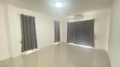 ให้เช่าบ้านเดี่ยว ให้เช่าบ้านเดี่ยว ม.บ้าน แพลทฟอร์ม ออคิด บางนาตราด กม. 24 ราคาเพียง 16,000บาท/เดือน รวมค่าส่วนกลาง (บ้านใหม่ไม่เคยอยู่เลย)-202503281236231743140183346.jpg