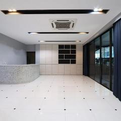 PP356 ขายโฮมออฟฟิศ 4 ชั้น ดิสทริค เอกมัย-รามอินทรา DISTRICT EKKAMAI-RAMINTRA รามอินทรา 40 โมเดิร์นออฟฟิศ เดินทางสะดวก เหมาะซื้อทำออฟฟิศและอยู่อาศัย-202503291117381743221858791.jpg