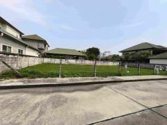 ที่ดินเปล่า 119 ตรว. เหมาะสำหรับปลูกบ้านพักอาศัย ตรงข้ามเซ็นทรัลชลบุรี-202503291652591743241979029.jpg