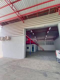 ให้เช่าโกดังคลังสินค้า+ออฟฟิตสร้างใหม่ เนื้อที่รวม 360 ตร.ม - 1000 ตร.ม  เดินทางสะดวก ใกล้ มอเตอร์เวย์-ใกล้สนามบินสุวรรณภูมิใกล้ แอร์พอตลิ้ง ใกล้ ลาดกระบังกรุงเทพฯ-สุวรรณภูมิ-เลียบมอเตอร์เวย์ชลบุรี