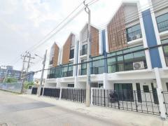 ให้เช่าอาคารพาณิชย์ 1 คูหา 3 ชั้น โครงการ Deco ซอยสุขุมวิท 70 ทับ 5 ใกล้ BTS แบริ่ง
