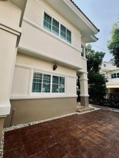 ขายบ้านเดี่ยว หมู่บ้านสกุลธร วัชรพล 2-3 ขนาด 55.5 ตร.ว. ใกล้ถนนตัดใหม่! รีโนเวทใหม่ทั้งหลัง-202504010230501743449450459.jpg