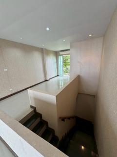 ขายถูก ทาวน์โฮม modern town เอกชัย46 ห้องมุม 3 ชั้น 24.8ตรว. บ้านใหม่ ขายราคาถูก-202504011349211743490161799.jpg