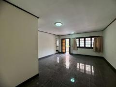 ขายทาวน์เฮ้าส์ ติดรถไฟฟ้า ลาดพร้าว71 ต่อเติมเต็ม ** เพียง 6.8 ล้านบาท ** (N.1636)-202504011712551743502375786.jpg