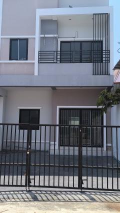 ขาย/ให้เช่าอาคารพาณิชย์ ขนาด23.3 ตร.วา ทำเลทอง ระหว่างหัวหิน-ปราณบุรี ติดถนนใหญ่ ใกล้อุทยานราชภักดิ์