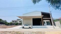 ให้เช่าโกดังสร้างใหม่ พร้อมที่ดิน 196 ตรว.ซอยไสวประชาราษฎร์ 13 ลำลูกกาคลอง 4 อยู่ตรงข้ามตลาด AC คลองสี่