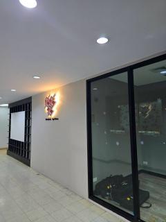 ตึก SSP Tower เอกมัย เปิดให้เช่าพื้นที่ 298 ตร.ม. พร้อมเฟอร์นิเจอร์ (ชั้นใต้ดิน) ใกล้ BTS เอกมัย เหมาะสำหรับทำธุรกิจ-202504041429171743751757179.jpg