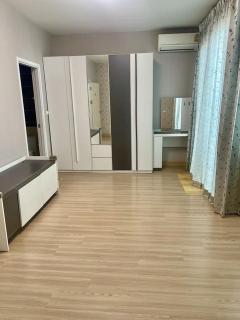 B20 ให้เช่า ทาวน์โฮม หมู่บ้าน Gusto Grand สโต้ แกรนด์รามคำแหง ซอยมีสทีน ถนนรามคำแหง-202504041722491743762169735.jpg