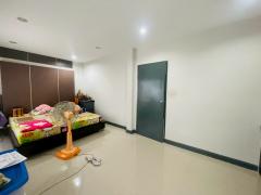 ขายทาวเฮาส์ 2 ชั้น 22.5 ตร.ว. ซอย 8 หมู่บ้านสินทวีเทียนทะเล2 ใกล้เซ็นทรัลพระราม2-202504051607341743844054400.jpg