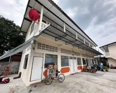 ขาย ที่ดิน พร้อมสิ่งปลูกสร้าง ถนนเจริญนคร 54 ใจกลางเมือง เดินทางสะดวก-202504060122471743877367222.jpg