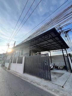 รหัสC6716 ให้เช่าบ้านเดี่ยว เพิ่งรีโนเวทใหม่ ย่านถนนเพชรเกษมซอย20 ใกล้MRT บางไผ่ และBTS บางหว้า