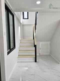 บ้านเดี่ยว 49 ตรว. หมู่บ้านอยู่เย็น 2 รามอินทรา 34 ใกล้รถไฟฟ้าสายสีชมพู สถานีวัชรพล -202504071642231744018943128.jpg