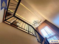 ขาย บ้านแกรนด์บริทาเนีย พระราม9-กรุงเทพกรีฑา พัฒนาชนบท ลาดกระบัง พร้อมอยู่ เฟอร์นิเจอร์ครบครัน-202504071952041744030324454.jpg