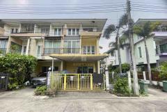 ทาวน์โฮม 3 ชั้น วิสต้า อเวนิว เพชรเกษม 81 ( Vista Avenue Petchkasem 81 ) หลังมุม-202504080343001744058580695.jpg
