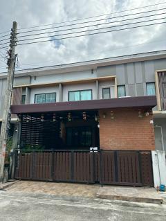 ขายทาวน์เฮ้าส์ เดอะคอนเนค 27 ถ.เฉลิมพระเกียรติ ร.9 บ้านพร้อมอยู่ (N.1646)