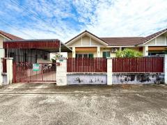 ขายบ้านแฝด ชั้นเดียว พร้อมเฟอร์นิเจอร์ หมู่บ้านปรารถนา ปลวกแดง จ.ระยอง-202504091353561744181636064.jpg