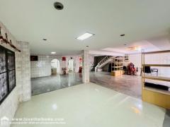 ขายบ้านเดี่ยว 2 ชั้น ซอยเพชรเกษม55/2 หมู่บ้านเพชรเกษม2 บ้านหลังมุมด้านใน พื้นที่ 45.5 ตรว. ใกล้รถไฟฟ้าหลักสอง บางแค-202504101411331744269093108.jpeg