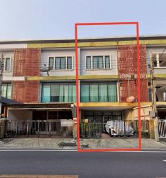 ขายด่วน !! ทาวน์โฮม 3 ชั้น โครงการนิรันดร์อเวนิว ซอยนวมินทร์ 74 เนื้อที่ 19 ตร.วา