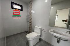 ทาวน์เฮาส์ หมู่บ้าน ภัทรไพรเวท 2 เฟส 3 เนื้อที่ 26.2 ตรว. ใกล้วัดสะแก ถนน ปทุมธานี-สามโคก-เสนา ต.สามโคก อ.สามโคก จ.ปทุมธานี-202504110939381744339178495.jpg