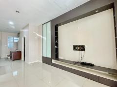ขาย-ให้เช่า ทาวน์โฮม 3 ชั้น *ทำเลทอง* หมู่บ้านลีออง ซ.สุขุมวิท 62, 25 ตรว. 218 ตรม.-202504111433031744356783553.jpg