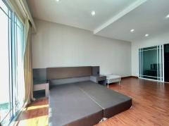 ขาย-ให้เช่า ทาวน์โฮม 3 ชั้น *ทำเลทอง* หมู่บ้านลีออง ซ.สุขุมวิท 62, 25 ตรว. 218 ตรม.-202504111433061744356786793.jpg