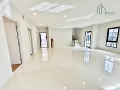 บ้านเดี่ยว เซนโทร บางนา ใกล้ เมกา บางนา ฟรีทุกค่าใช้จ่ายวันโอน-202504111550431744361443344.jpg