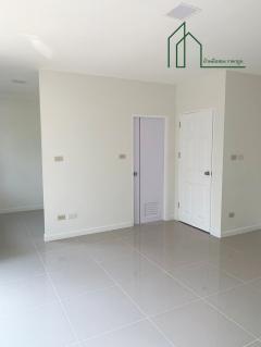 บ้านแฝด ไพรเวทรามอินทรา ถ.ปัญญาอินทรา คลองสามวา รีโนเวทใหม่ทั้งหลัง-202504111612001744362720671.jpg