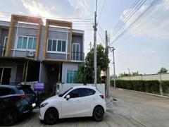 ขาย ทาวน์โฮม หมู่บ้าน เอสเกต2 บางบัวทอง กาญจนาภิเษก 26.7 ตร.ว. ทำเลดี ใกล้ ถนน กาญจนาภิเษก ชัยพฤกษ์ ทางหลวง 345