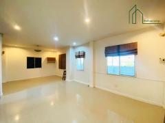 บ้านแฝด หลังมุม บ้านบุรีรมย์ รามอินทรา - ซาฟารี ถ.เลียบคลองสอง 23 คลองสามวา -202504131307351744524455421.jpg