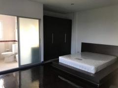 P555-ขาย-ให้เช่า-ทาวน์โฮม-3-ชั้น-ครึ่งหล