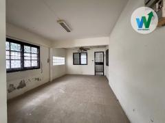 ขายบ้านเดี่ยว 2 ขั้น ม.ชวนชื่นบางเขน 3 ห้องนอน 2 ห้องน้ำ จอดรถ 3 คัน บ้านกว้าง พื้นที่ใช้สอยมาก บ้านเล่นระดับ แสงเข้าทุกห้อง บ้านสวยเก๋ๆ ตกแต่งเพิ่มไม่มากก็สวยพร้อมอยู่ -202504171320501744870850753.jpg