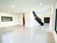 โครงการ ราชพฤกษ์ บางบอน 4 ขายบ้านเดี่ยวหรู 102.9 ตารางวา สไตล์อังกฤษ ตกแต่งใหม่ ใกล้เดอะมอลล์ บางแค เจ้าของขายเอง-202504181331321744957892522.jpg