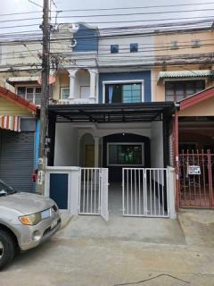 ขาย ทาวน์เฮ้าส์ 2 ชั้น รีโนเวทใหม่ พร้อมอยู่ หมู่บ้าน สุภาวัลย์ รามคำแหง 176