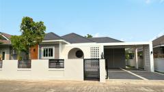 #บ้านสวยเรียบหรูสไตล์โมเดิร์น ใกล้กาดฝรั่ง พื้นที่ใช้สอยลงตัวตั้งอยู่ในโครงการคุณภาพ หมู่บ้านโรยัลวิลล์ บรรยากาศเงียบสงบ เป็นส่วนตัว พร้อมเข้าอยู่ทันที