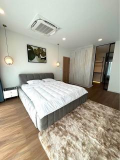 P421 ให้เช่า บ้านเดี่ยว 2 ชั้น โครงการ มัณฑนา บางนา กม 15  MANTANA Bangna km 15 บ้านติด Lake-202504201829291745148569708.jpg