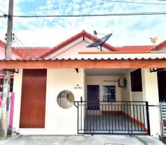 บ้านมือสองสไตล์มินิมอล  บ้านทาวน์เฮ้าส์ชั้นเดียว 1.42 ล้าน
