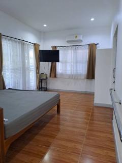 ให้เช่าบ้านเดียว 3 ห้องนอน 2 ห้องน้ำ อำเภอศรีประจันต์ จังหวัดสุพรรณบุรี ติดต่อ k.จีน โทร/line id 0869220218-202504210043461745171026574.jpg