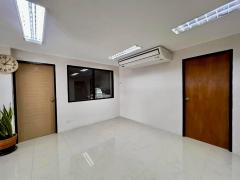 ขายด่วนบ้านเดี่ยวพร้อมที่ดิน หมู่บ้านทิวสน พื้นที่เยอะ ซอยลาดพร้าว 87 แยก 28 (N.1679)-202504211107141745208434065.jpg