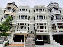 ให้เช่า ทาวน์โฮม 4 ชั้น หลัง มศว. อโศก - พร้อมพงษ์ สุขุมวิท 31 ตกแต่งสวย ใกล้ความสะดวกสบาย - ghd000563R