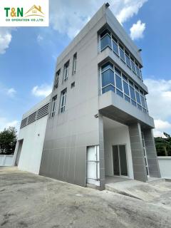 ขาย โกดัง พร้อมสำนักงาน 3 ชั้น พร้อมที่ดินเปล่า เทพกุญชร 45 -202504221504221745309062505.jpg
