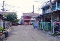 ขายทาวน์เฮ้าส์ หมู่บ้านราณี 7 ซอยสวนสยาม 24 เนื้อที่ 16 ตร.ว. ทำเลดี พร้อมอยู่-202504240909541745460594268.jpg