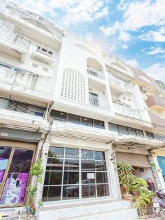 ขายอาคารพาณิชย์ 3.5 ชั้น นวมินทร์ 111 รีโนเวท MINIMAL STYLE ใหม่ทั้งหลัง ใกล้ตลาดปัฐวิกรณ์ ** เหมาะอยู่อาศัย หรือค้าขาย