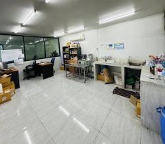 ขายด่วน โกดัง ลำลูกกา ติดถนนมอเตอร์เวย์ -202504251121341745554894841.jpg