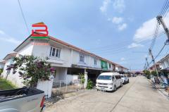 ทาวน์เฮาส์ หมู่บ้าน ภัทรินทร์ 1 (ซ.8) หลังมุม เนื้อที่ 18.9 ตรว. ใกล้โลตัสปทุมธานี ถนนราชพฤกษ์ ตำบลคูบางหลวง อำเภอลาดหลุมแก้ว จังหวัดปทุมธานี-202504251401411745564501649.jpg