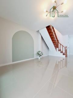 ทาวน์เฮาส์ 2 ชั้น หมู่บ้านเมฆฟ้าวิลล์ บางปู 58  -202504251503161745568196441.jpg